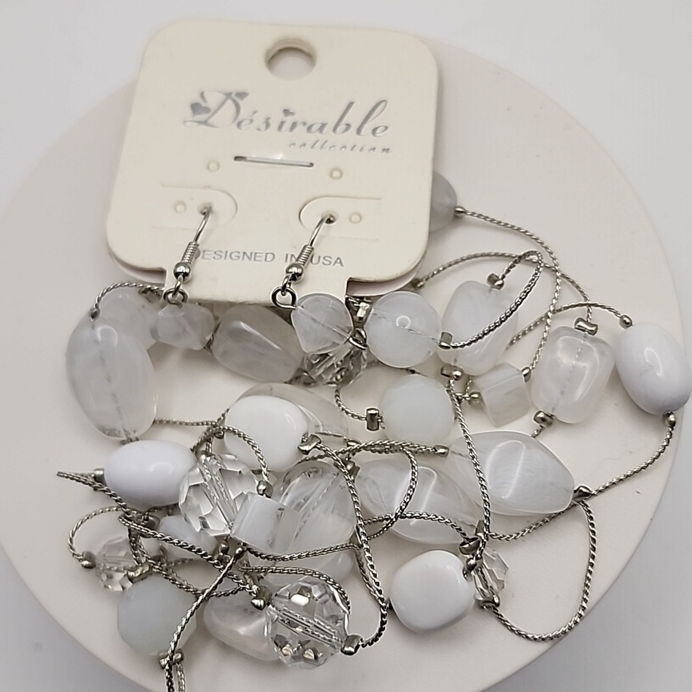 Elegant White Beaded‎ Necklace And Earrings